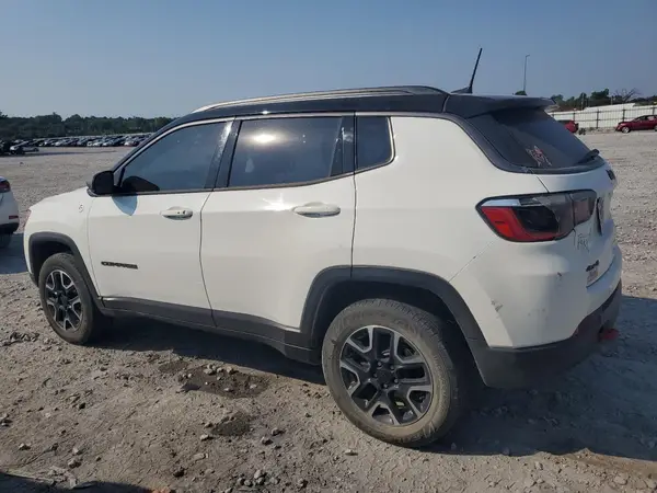 3C4NJDDB8MT572254 2021 JEEP COMPASS - Image 2