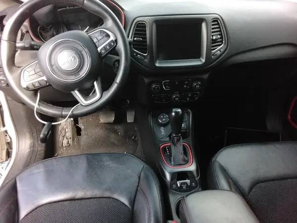 3C4NJDDB8MT572254 2021 JEEP COMPASS - Image 8
