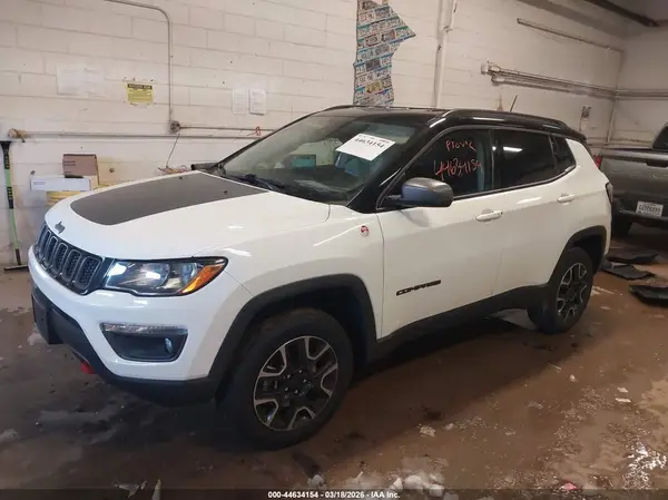 3C4NJDDB8MT572349 2021 JEEP COMPASS - Image 2