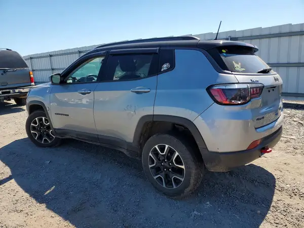 3C4NJDDB8MT586820 2021 JEEP COMPASS - Image 2