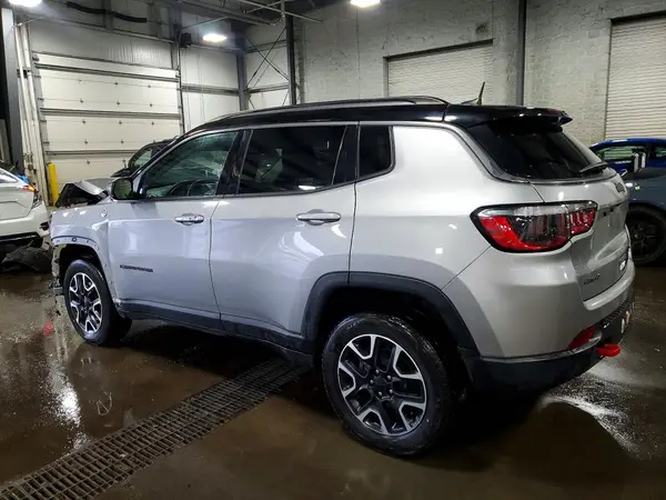 3C4NJDDB8MT590687 2021 JEEP COMPASS - Image 2