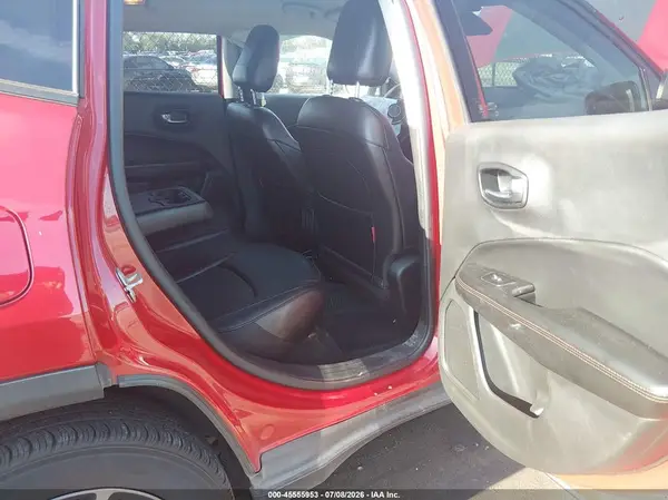 3C4NJDDB8MT600635 2021 JEEP COMPASS - Image 8