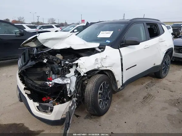 3C4NJDDB8MT600649 2021 JEEP COMPASS - Image 2