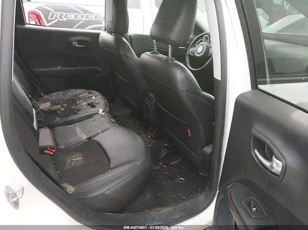 3C4NJDDB8MT600649 2021 JEEP COMPASS - Image 8