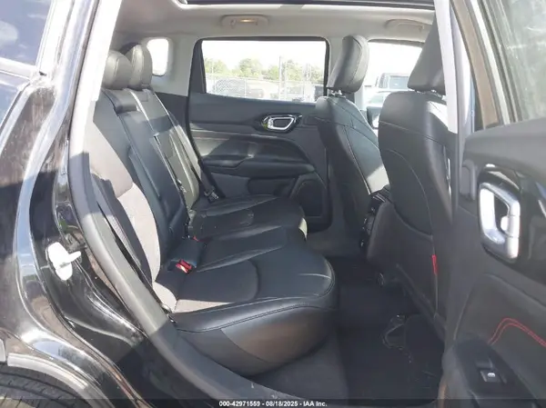 3C4NJDDB8NT111802 2022 JEEP COMPASS - Image 8