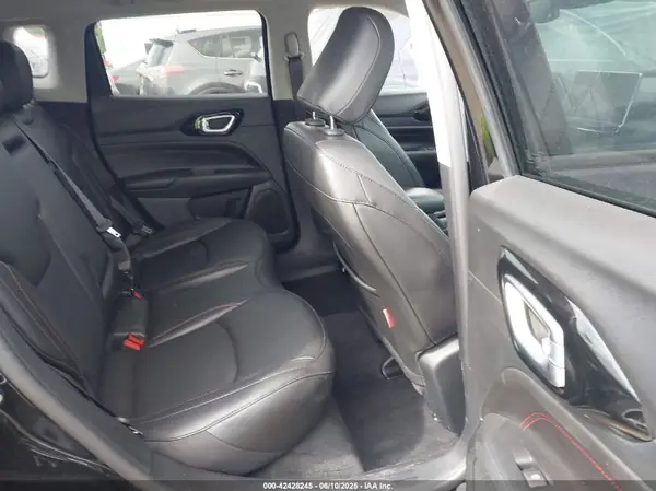 3C4NJDDB8NT114134 2022 JEEP COMPASS - Image 8