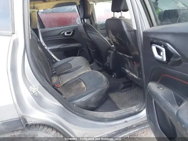 3C4NJDDB8NT133525 2022 JEEP COMPASS - Image 8
