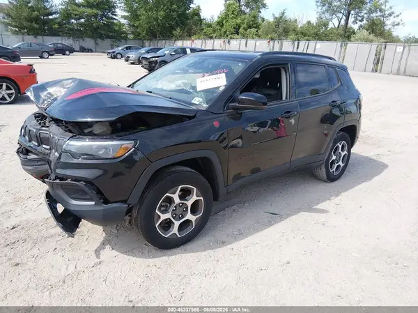 3C4NJDDB8NT191795 2022 JEEP COMPASS - Image 2