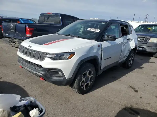 3C4NJDDB8NT209910 2022 JEEP COMPASS - Image 1