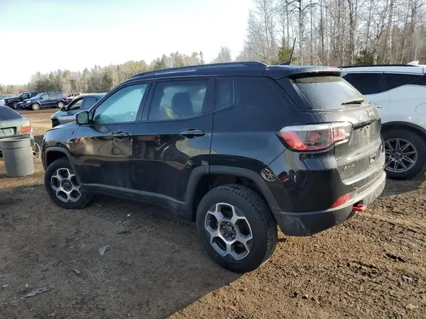 3C4NJDDB8NT215559 2022 JEEP COMPASS - Image 2