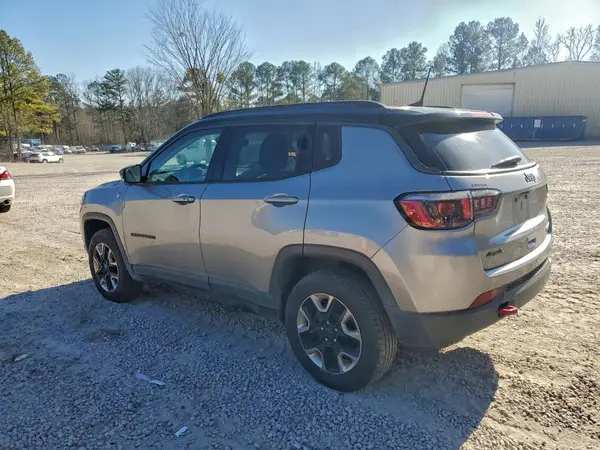 3C4NJDDB9HT607034 2017 JEEP COMPASS - Image 2