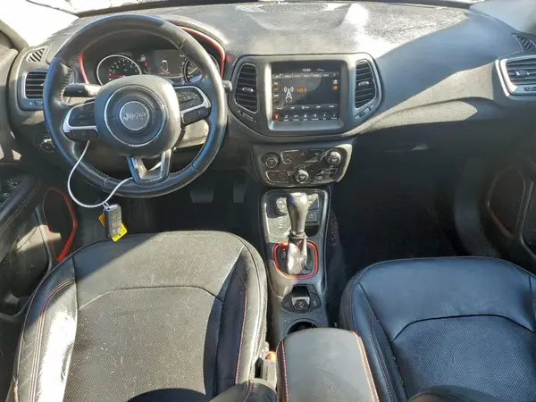 3C4NJDDB9HT607034 2017 JEEP COMPASS - Image 8