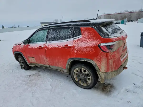3C4NJDDB9HT630975 2017 JEEP COMPASS - Image 2