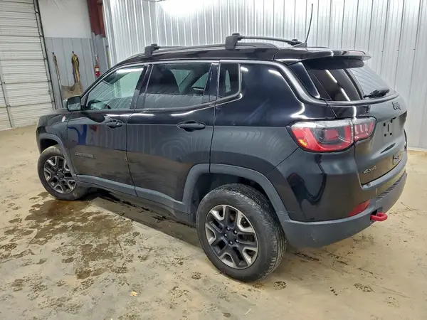 3C4NJDDB9HT631687 2017 JEEP COMPASS - Image 2