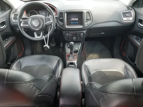 3C4NJDDB9HT635805 2017 JEEP COMPASS - Image 8