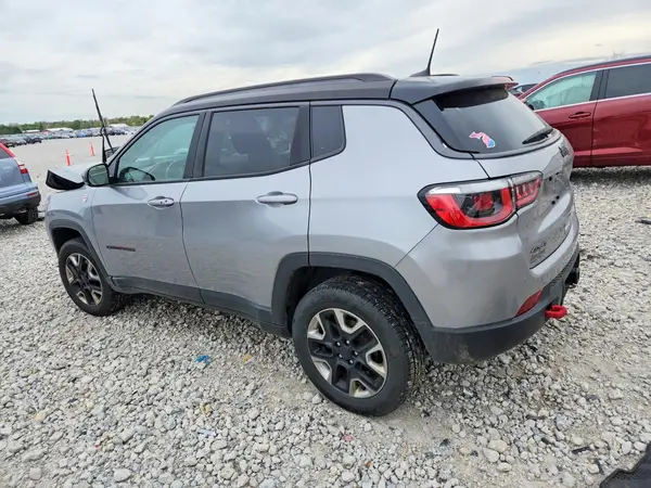 3C4NJDDB9HT660266 2017 JEEP COMPASS - Image 2