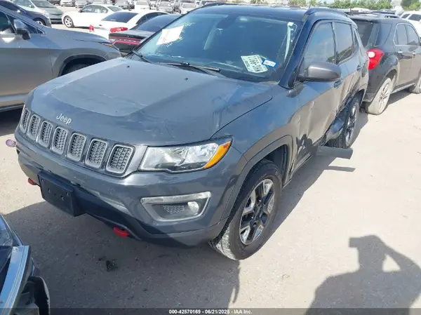 3C4NJDDB9HT667458 2017 JEEP COMPASS - Image 2