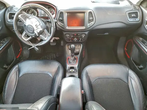 3C4NJDDB9HT689380 2017 JEEP COMPASS - Image 8