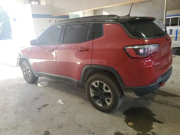 3C4NJDDB9JT117084 2018 JEEP COMPASS - Image 2