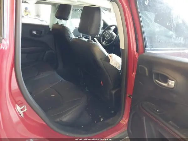 3C4NJDDB9JT128294 2018 JEEP COMPASS - Image 8