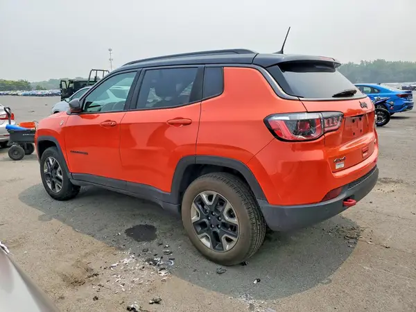 3C4NJDDB9JT128845 2018 JEEP COMPASS - Image 2