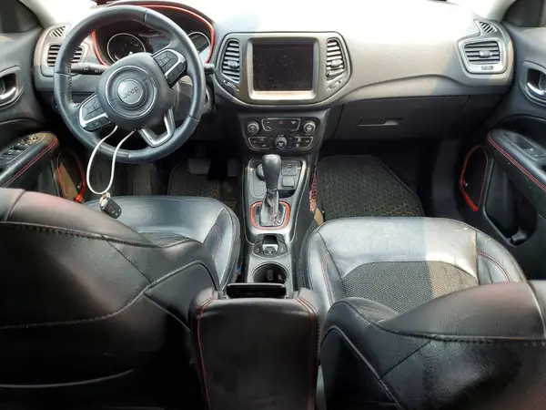 3C4NJDDB9JT128845 2018 JEEP COMPASS - Image 8