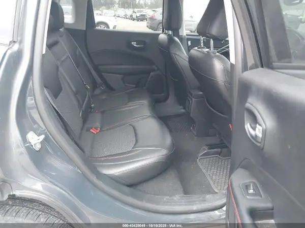 3C4NJDDB9JT129395 2018 JEEP COMPASS - Image 8
