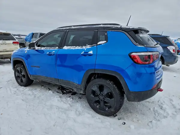 3C4NJDDB9JT129574 2018 JEEP COMPASS - Image 2