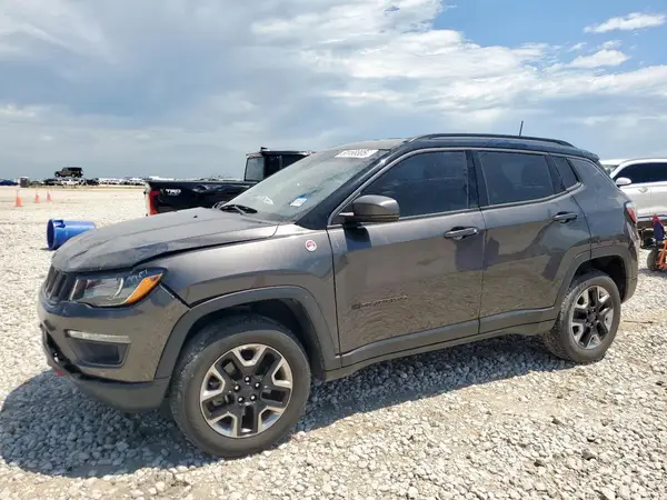 3C4NJDDB9JT132023 2018 JEEP COMPASS - Image 1