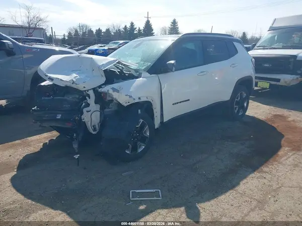 3C4NJDDB9JT163496 2018 JEEP COMPASS - Image 2