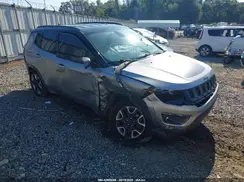 3C4NJDDB9JT169184 2018 JEEP COMPASS