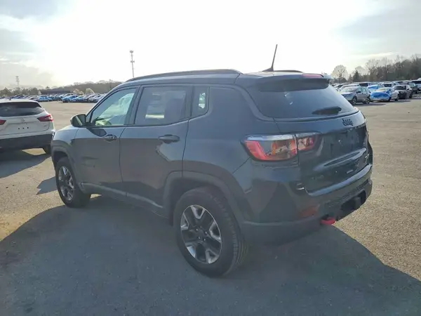 3C4NJDDB9JT180380 2018 JEEP COMPASS - Image 2