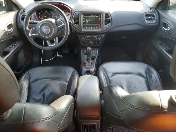3C4NJDDB9JT180380 2018 JEEP COMPASS - Image 8