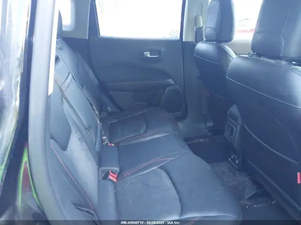 3C4NJDDB9JT187541 2018 JEEP COMPASS - Image 8