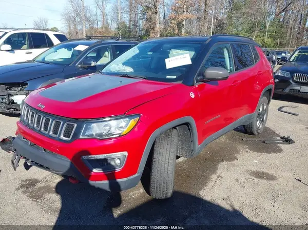 3C4NJDDB9JT232560 2018 JEEP COMPASS - Image 2