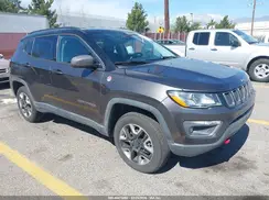 3C4NJDDB9JT235233 2018 JEEP COMPASS