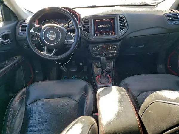 3C4NJDDB9JT239282 2018 JEEP COMPASS - Image 8