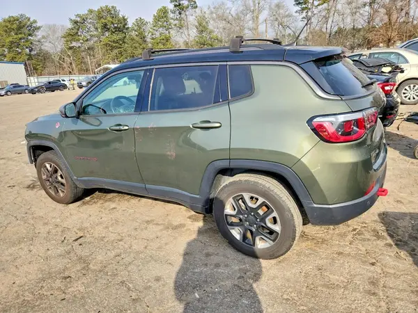 3C4NJDDB9JT241193 2018 JEEP COMPASS - Image 2