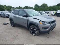 3C4NJDDB9JT262674 2018 JEEP COMPASS