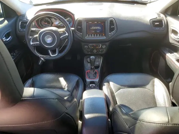 3C4NJDDB9JT264151 2018 JEEP COMPASS - Image 8