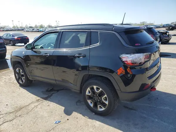 3C4NJDDB9JT270161 2018 JEEP COMPASS - Image 2