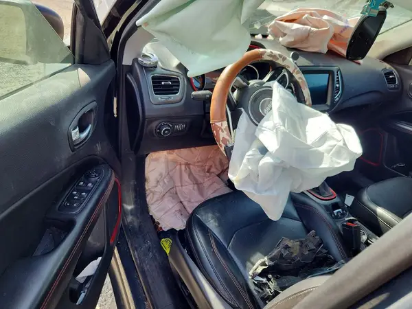 3C4NJDDB9JT299336 2018 JEEP COMPASS - Image 8