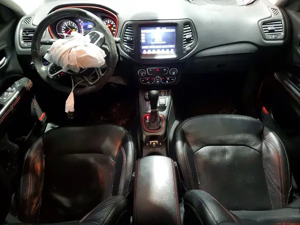 3C4NJDDB9JT314661 2018 JEEP COMPASS - Image 8