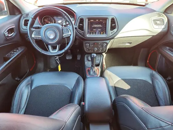 3C4NJDDB9JT314952 2018 JEEP COMPASS - Image 8