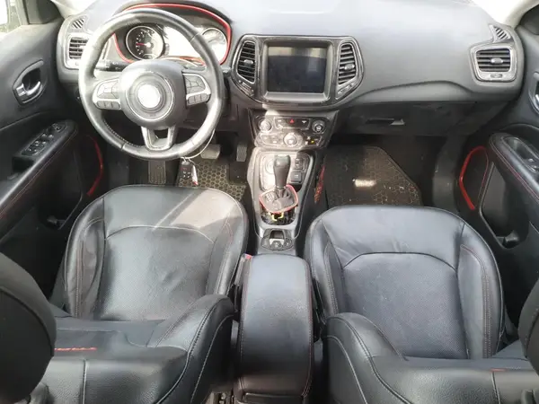 3C4NJDDB9JT337597 2018 JEEP COMPASS - Image 8