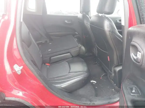 3C4NJDDB9JT341679 2018 JEEP COMPASS - Image 8
