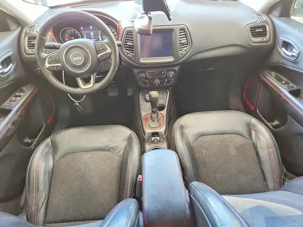 3C4NJDDB9JT342623 2018 JEEP COMPASS - Image 8
