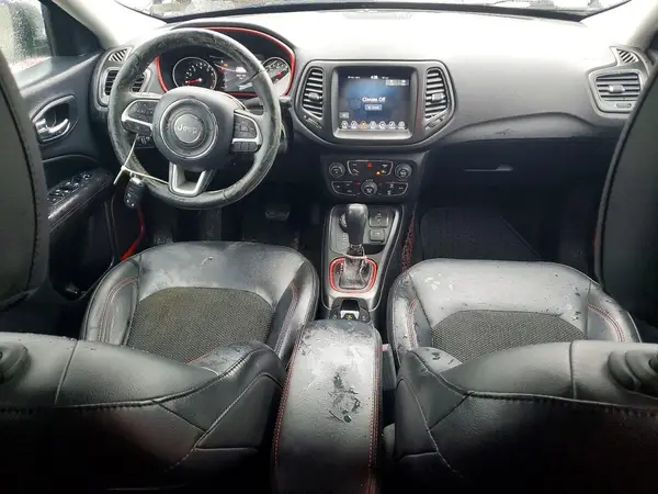 3C4NJDDB9JT366632 2018 JEEP COMPASS - Image 8