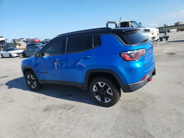 3C4NJDDB9JT367005 2018 JEEP COMPASS - Image 2
