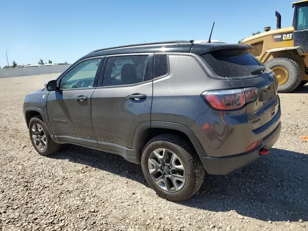 3C4NJDDB9JT403923 2018 JEEP COMPASS - Image 2